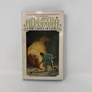 The Castle of Llyr by Lloyd Alexander Vintage Paperback (Dell Publishing, 1984)